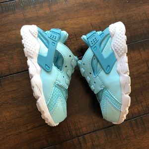 Toddler Nike Huaraches